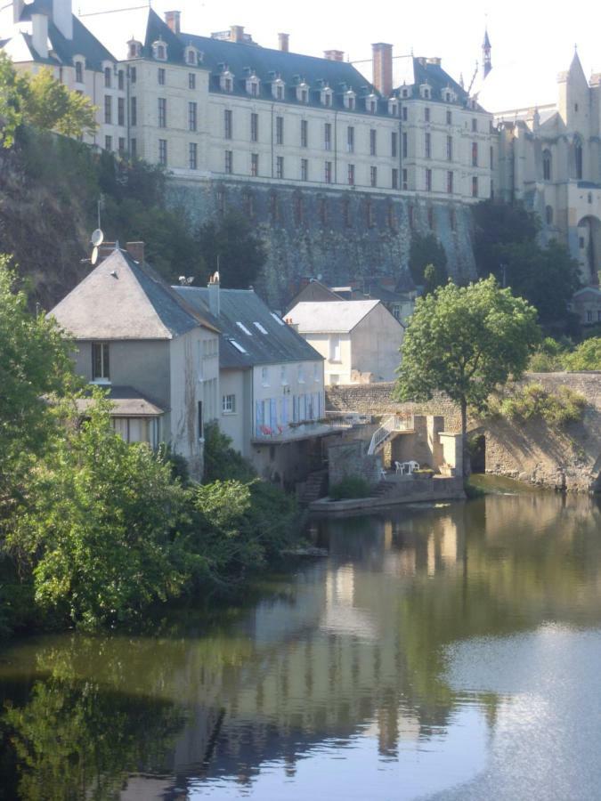 Moulin De L'Abbesse Bed and Breakfast Thouars Εξωτερικό φωτογραφία